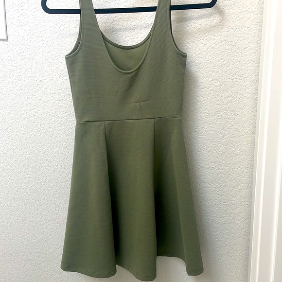 H$M - Picture 2 of 2